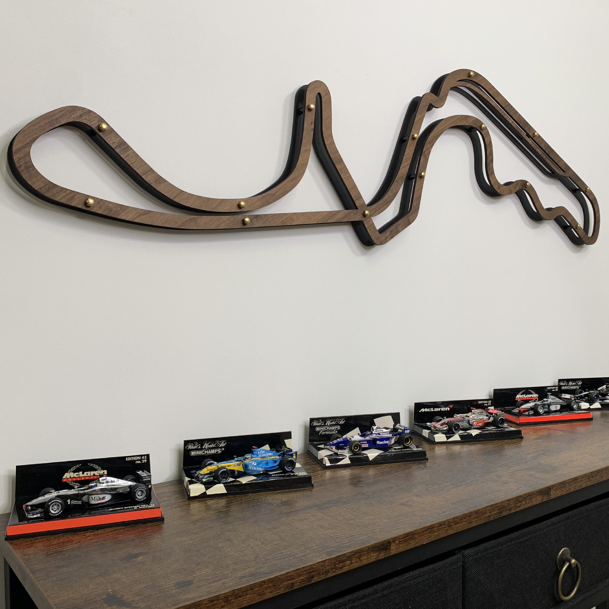 ANY CIRCUIT in our unique dual layer style - WorldRaceCircuits